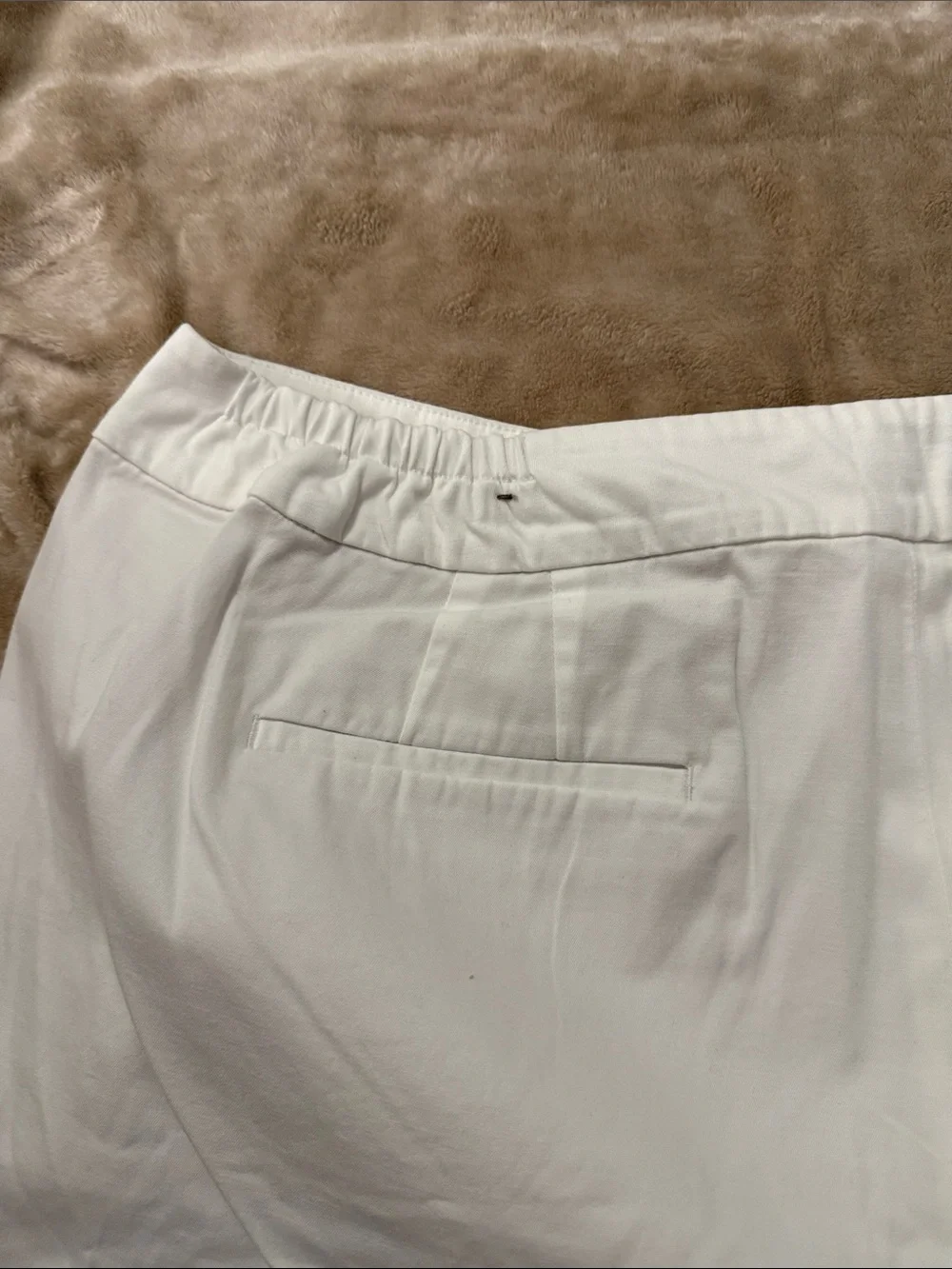Talbots White Scallop-Hem Bermuda Shorts NWOT - Picture 9 of 10